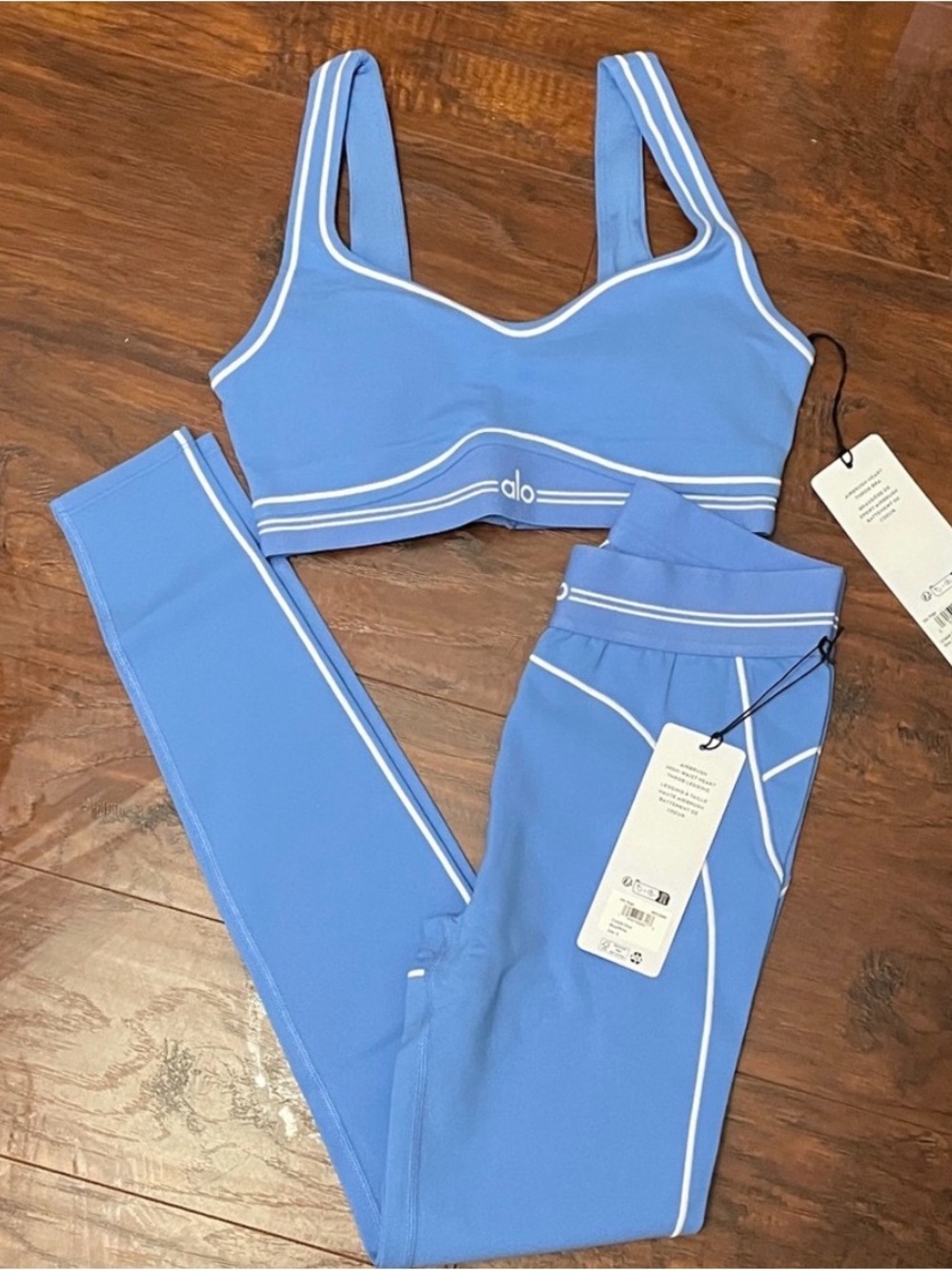 Alo Women's Blue Piping Sports Bra (just the top ) - Picture 2 of 4
